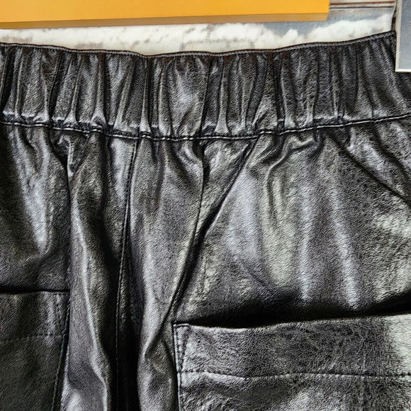 Oak + Fort Vegan Leather Cropped Pants Taper Leg High Waist Black Size Medium - Picture 11 of 12